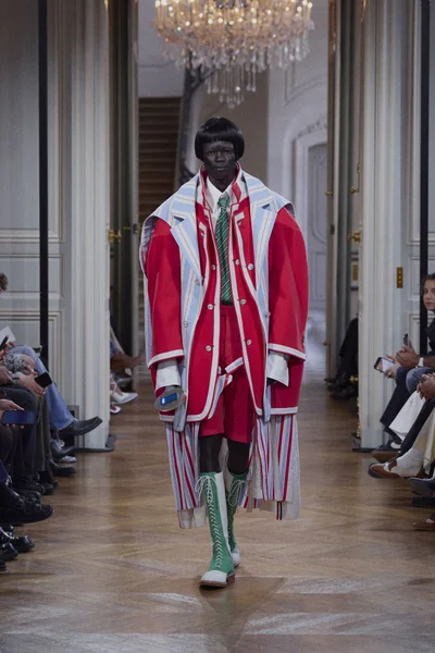 Look 12